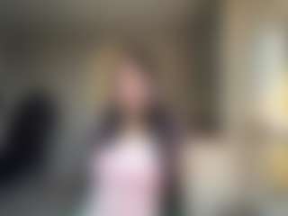 Live cam show with SkyeLondagin - Brown Eyes on livesuperchat.net
