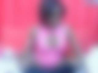 brunettenaomie's Live Sex Cam Show