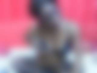 brunettenaomie's Live Sex Cam Show