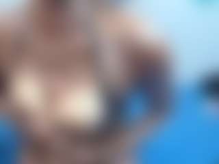 brunettenaomie's Live Sex Cam Show