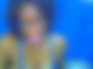 brunettenaomie's Live Sex Cam Show