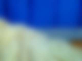 brunettenaomie's Live Sex Cam Show