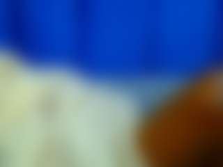 brunettenaomie's Live Sex Cam Show