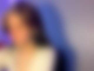 Live cam show with Casey - Public on CamwithHer