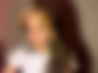Live cam show with Casey - Small Tits on AdultVida.com