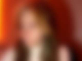 Show de cam en vivo con Casey - Small Tits en Camsoda