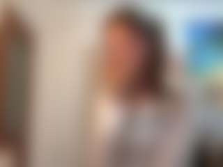 Live cam show with Leila - New Shaved Pussy on Camsoda