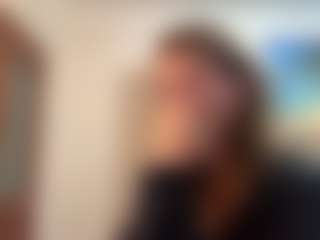 Live cam show with Leila - BBW on Camming Site