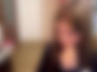 Live cam show with Leila - Hairy Pussy on CSO-WL