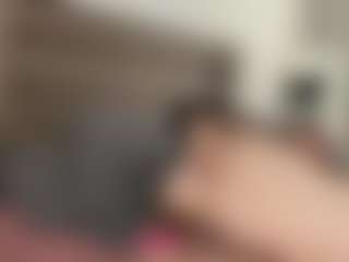 Live cam show with therealavaleee - Mobile on Dare Cams