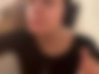 ChiaHuh's Live Sex Cam Show
