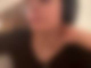 ChiaHuh's Live Sex Cam Show