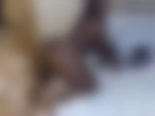 Live cam show with chloevee - Strip Curvy on TeamSkeetLive