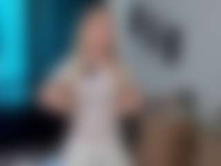 Live cam show with EarthaSnoozy - Strip Teen (18+) on Camsoda