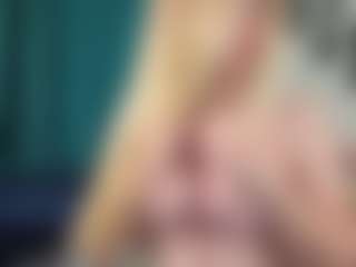 EarthaSnoozy's Live Sex Cam Show