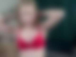 Show live cam dengan EarthaSnoozy - Blue Eyes di Camsoda