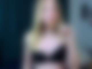 Live cam show with EarthaSnoozy - Blonde Hair on live.xbliss.ai