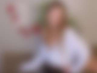 EmeryGale's Live Sex Cam Show