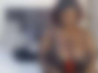 Live cam show with Henessie - Cock Rating on Strip Flash - Live Sex Shows