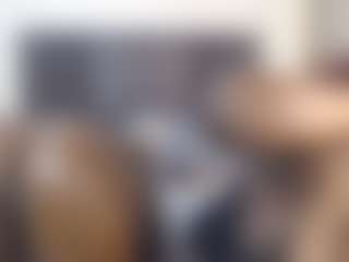Henessie's Live Sex Cam Show