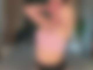 Live cam show with Isabella-Morgan1 - Green Eyes on Mixed Magazine Live