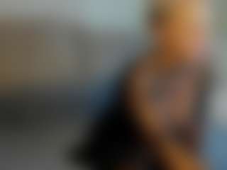 Live cam show with Kite-Wick - Blonde Hair on friskycurves.com