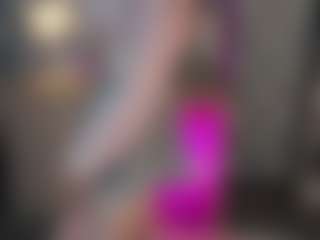 Live cam show with Lara - New Teen (18+) on Camsoda