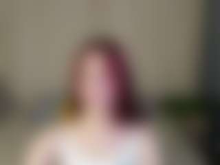 Live cam show with Lara - Red Hair HD on Dolls Live