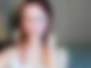 Live cam show with Lara - Red Hair on milfzrlive.com