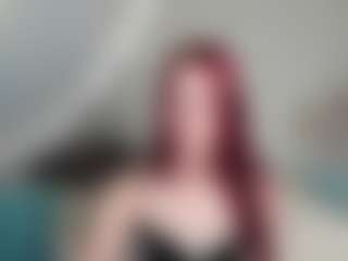 Live cam show with Lara - Red Hair on Hubzter Live