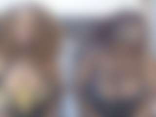 Live cam show with malloriey - Petite on Camming Site