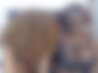 Live cam show with malloriey - Petite MILF on Strip Flash - Live Sex Shows