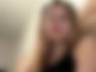 Live cam show with AundreaSaulpaugh - Full Nudity on Livezox