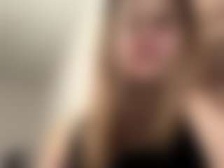 Live cam show with AundreaSaulpaugh - BBW Small Tits on friskycurves.com