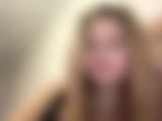 Live cam show with AundreaSaulpaugh - Hairy Pussy Teen (18+) on thefappeningchat.com