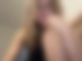 Live cam show with AundreaSaulpaugh - Nipple Piercings on luckytryst.com