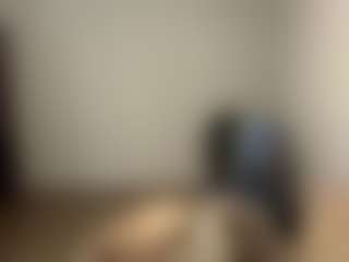 Live cam show with AundreaSaulpaugh - Facial Piercings on CamClone
