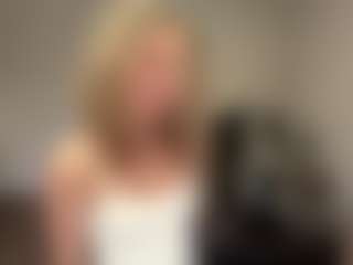 AundreaSaulpaugh's Live Sex Cam Show