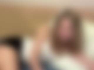 Live cam show with AundreaSaulpaugh - Public on CamwithHer