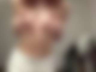 Live cam show with AundreaSaulpaugh - Asian Granny on Milfs Live