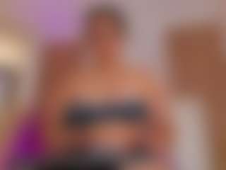 Aurora's Live Sex Cam Show