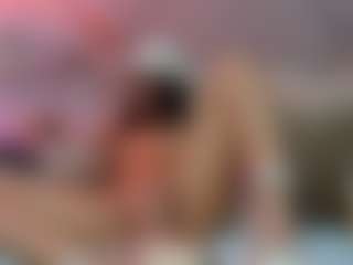 chelsea-estel's Live Sex Cam Show