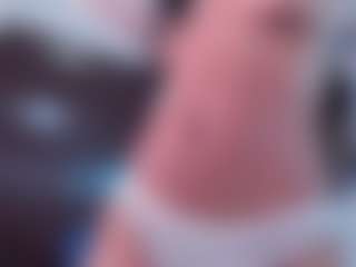 Live cam show with chelsea-estel - Skinny on Camsoda