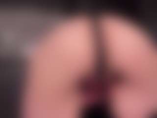 Live cam show with DavidaBichoff - Bedroom Blonde Hair on liverealitysex.com