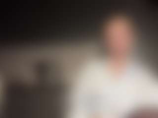 DavidaBichoff's Live Sex Cam Show