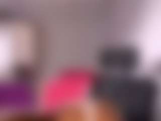 Live cam show with Emma - Upskirt on StripNow
