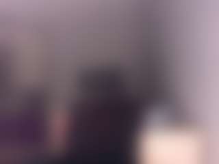 Live cam show with Emma - Full Nudity on AdultVida.com