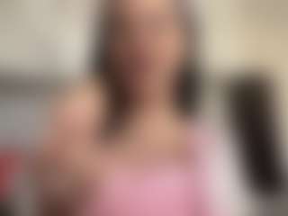 Live cam show with JaneyGouldsberry - College on Camsoda