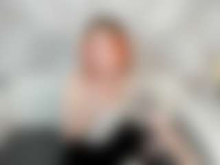 Live cam show with KellyFoss - New Small Tits on anonymated.com