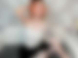 Live cam show with KellyFoss - Smoking on galaxygirlnitro.com